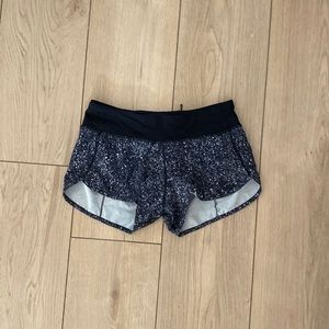 Lululemon shorts size 4